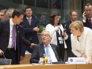 Conte elogia la manovra: “È molto bella”. Ma i governi europei la bocciano