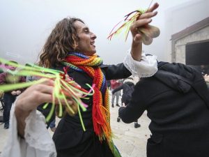 Danza popolare tipica delle celebrazioni della Candelora della Madonna di Montevergine.