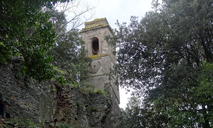 L'antico campanile di San Nicola.