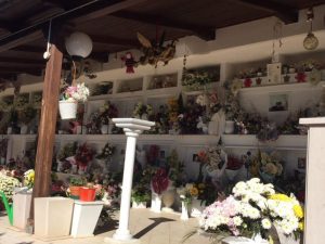San Giuliano di Puglia. Rubati giocattoli e regali dalle tombe dei piccoli angeli, uccisi dal sisma