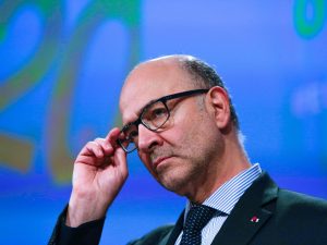 Manovra, Pierre Moscovici: “Deficit al 2,04% è nella giusta direzione, ma non ci siamo ancora”