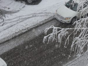 Meteo, arriva il grande freddo in Italia: allerta gialla al Nord per neve e ghiaccio