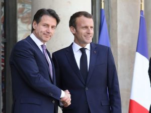 Crisi Italia-Francia, Giuseppe Conte prova a placare le polemiche: “Amicizia salda, non si discute”