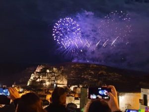 Inizia l’anno di Matera capitale europea della Cultura. Mattarella: “Simbolo del Sud che innova”