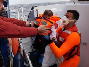 Migranti, la folle guerra all’ONU di Matteo Salvini e del governo