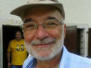Padova. Ciclista travolto da una moto: bici spezzata a metà, morto dopo un volo di 10 metri