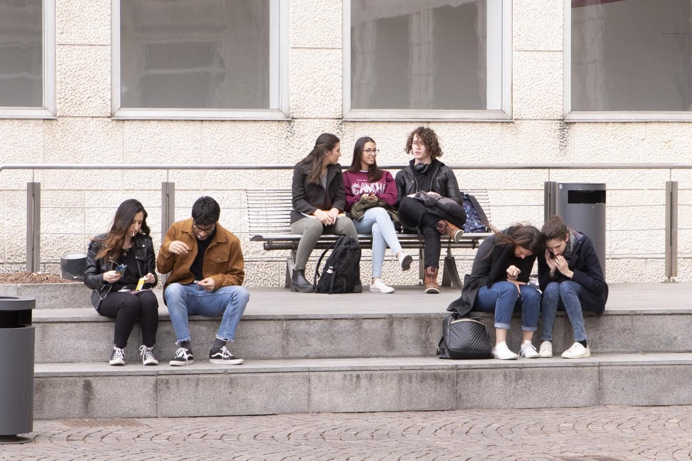 L'Italia è il Paese dei record dei neet: i giovani che non studiano e