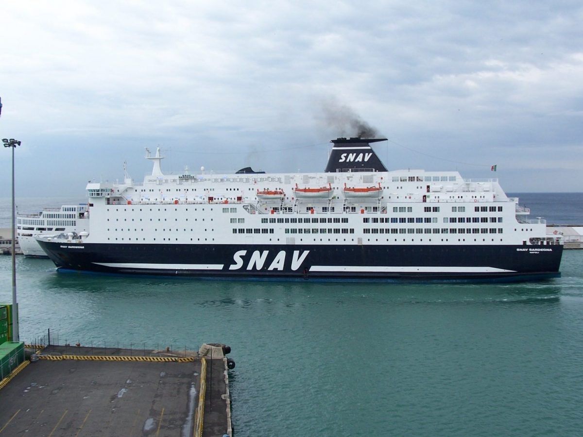 Traina In Porto La Nave In Avaria