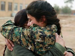 Guerra in Siria, l’appello delle donne curde: “A tutti i popoli che amano la libertà, aiutateci”