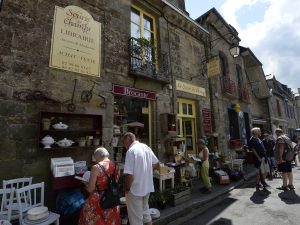 Nel cuore della Bretagna c’è il paradiso dei libri: Bécherel, 700 abitanti e 15 librerie
