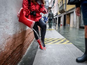 Previsioni meteo 18 novembre: maltempo non dà tregua, allerta rossa in 3 Regioni