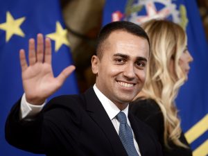Su Rousseau va in scena il suicidio del Movimento Cinque Stelle e del governo Conte Bis