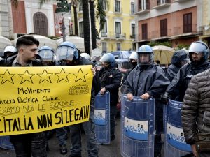Le sardine e l’ossessione per Salvini come unico collante (anche se è all’opposizione)