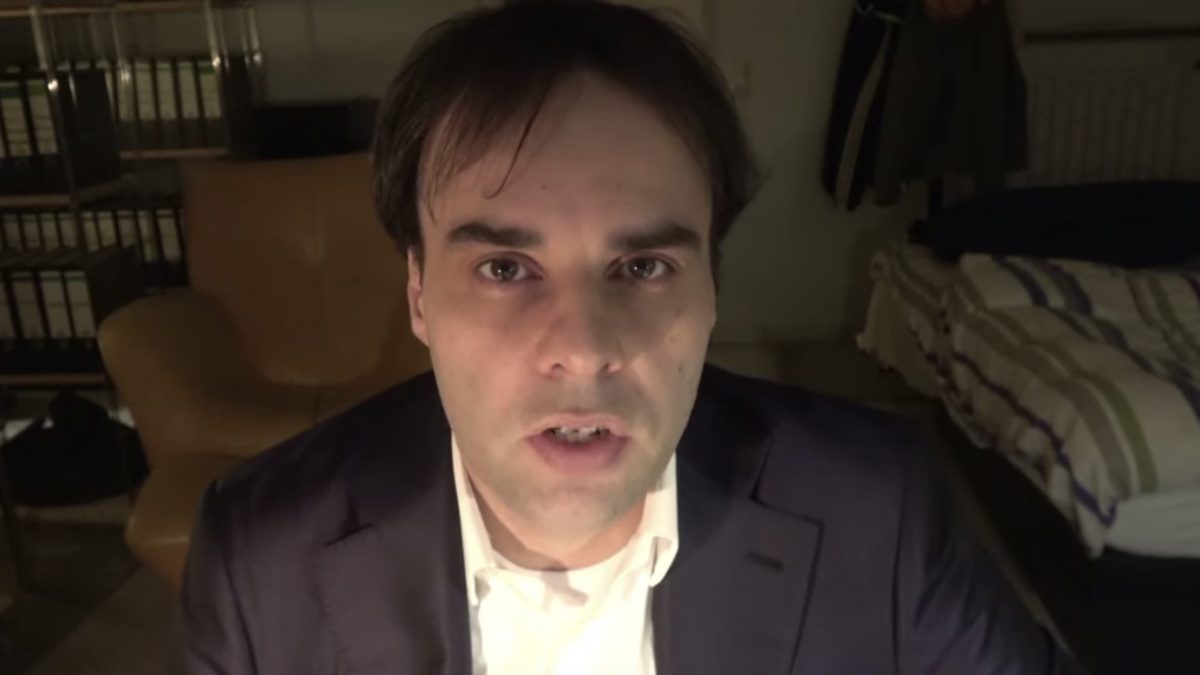 Tobias Rathjen nel video pubblicato su Youtube