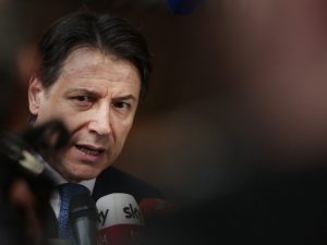 Coronavirus, Conte: “Al momento non ci sono ragioni per sospendere Shengen”