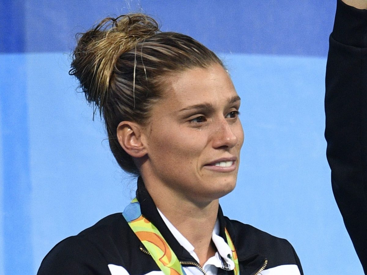 Ladri In Casa Di Francesca Dallap La Tuffatrice Cade E Si Fa Male 
