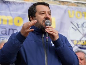 Coronavirus, Salvini: “Conte vuole far ricadere colpe e responsabilità per pulirsi la coscienza”