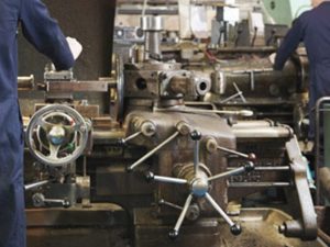 “Migliaia di aziende metalmeccaniche riaprono lunedì”, allarme dei sindacati: “Lavoratori a rischio”