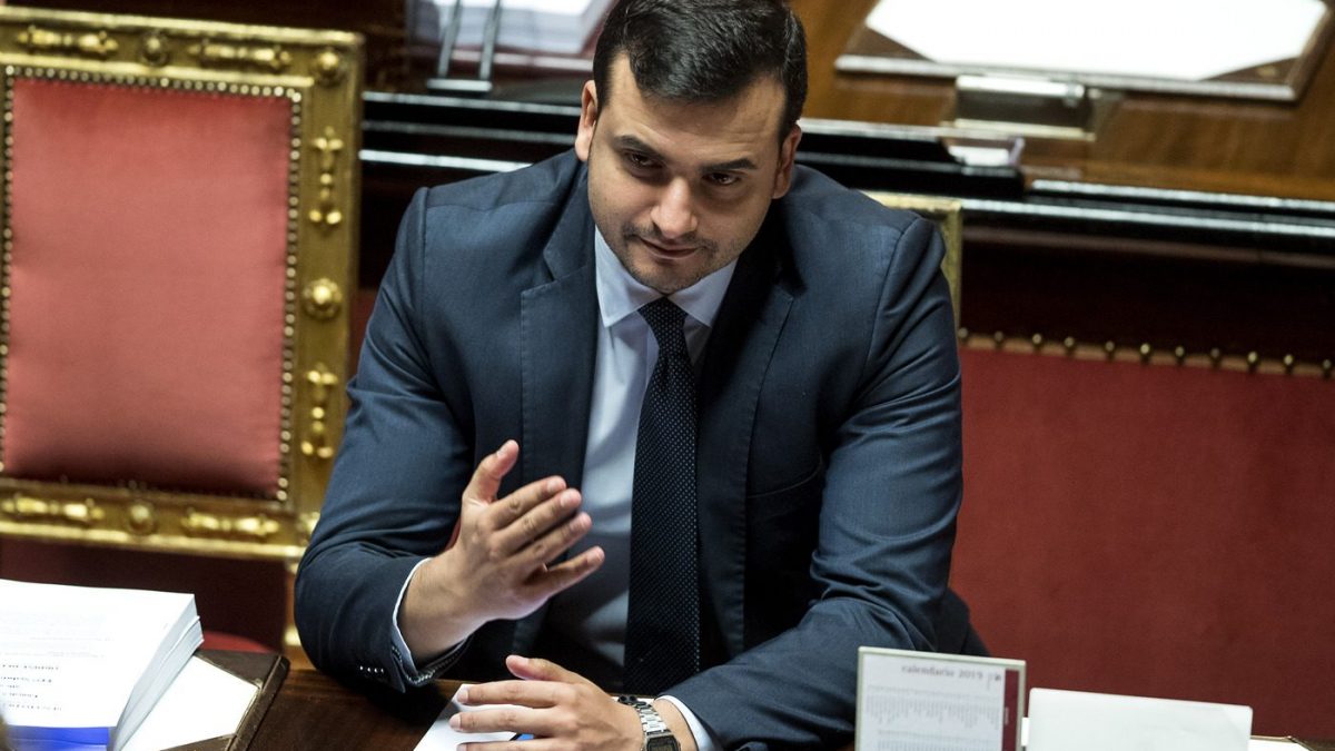 Sibilia a Fanpage: Lega aveva fatto saltare aumento per Vigili del Fuoco,  ora abbiamo rimediato