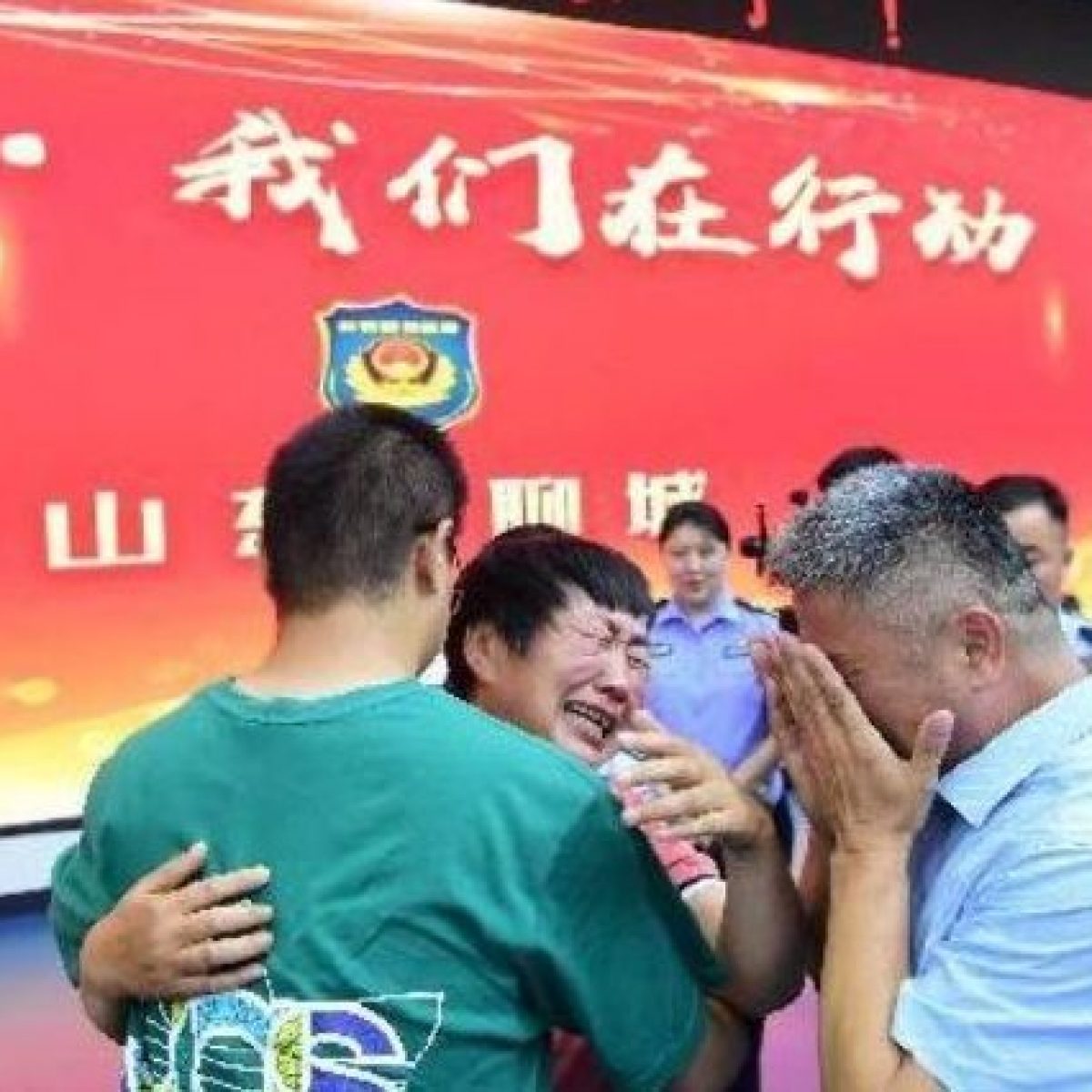 Cina Padre Ritrova Figlio Rapito Dopo 24 Anni La Loro Storia Ha Ispirato Il Film Perdita E Amore