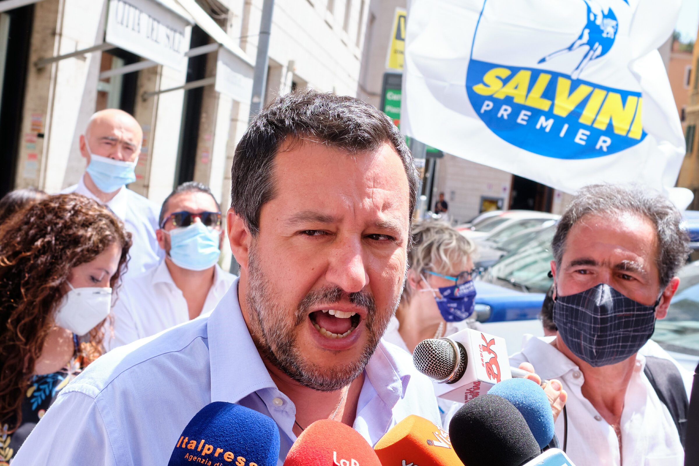 Salvini vuole accogliere solo qualche decina di afghani - Vimarsana News