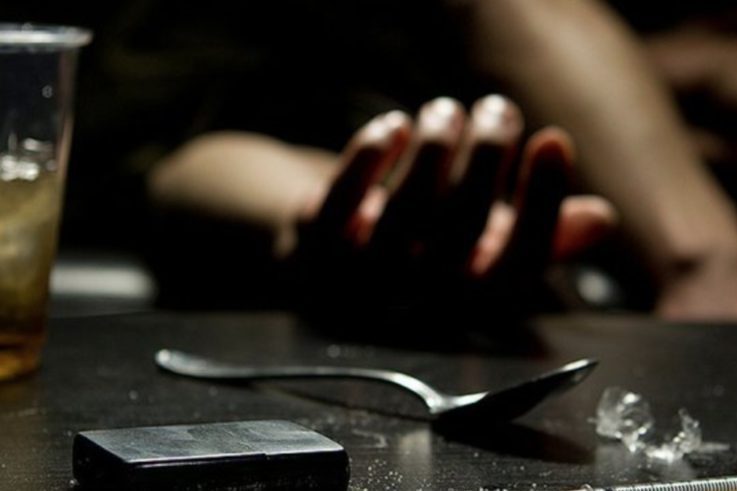 Pordenone, porta in ospedale l'amica e sviene nel parcheggio: entrambi in coma per overdose - Vimarsana News