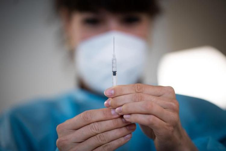 L'Austria potrebbe essere la prima nazione a sperimentare il lockdown solo per i non vaccinati