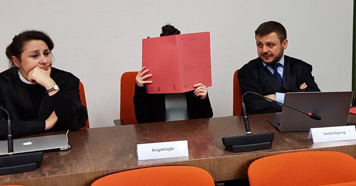 Lascia morire sotto il sole una bimba di 5 anni che ha preso come schiava: sposa dell'Isis condannata