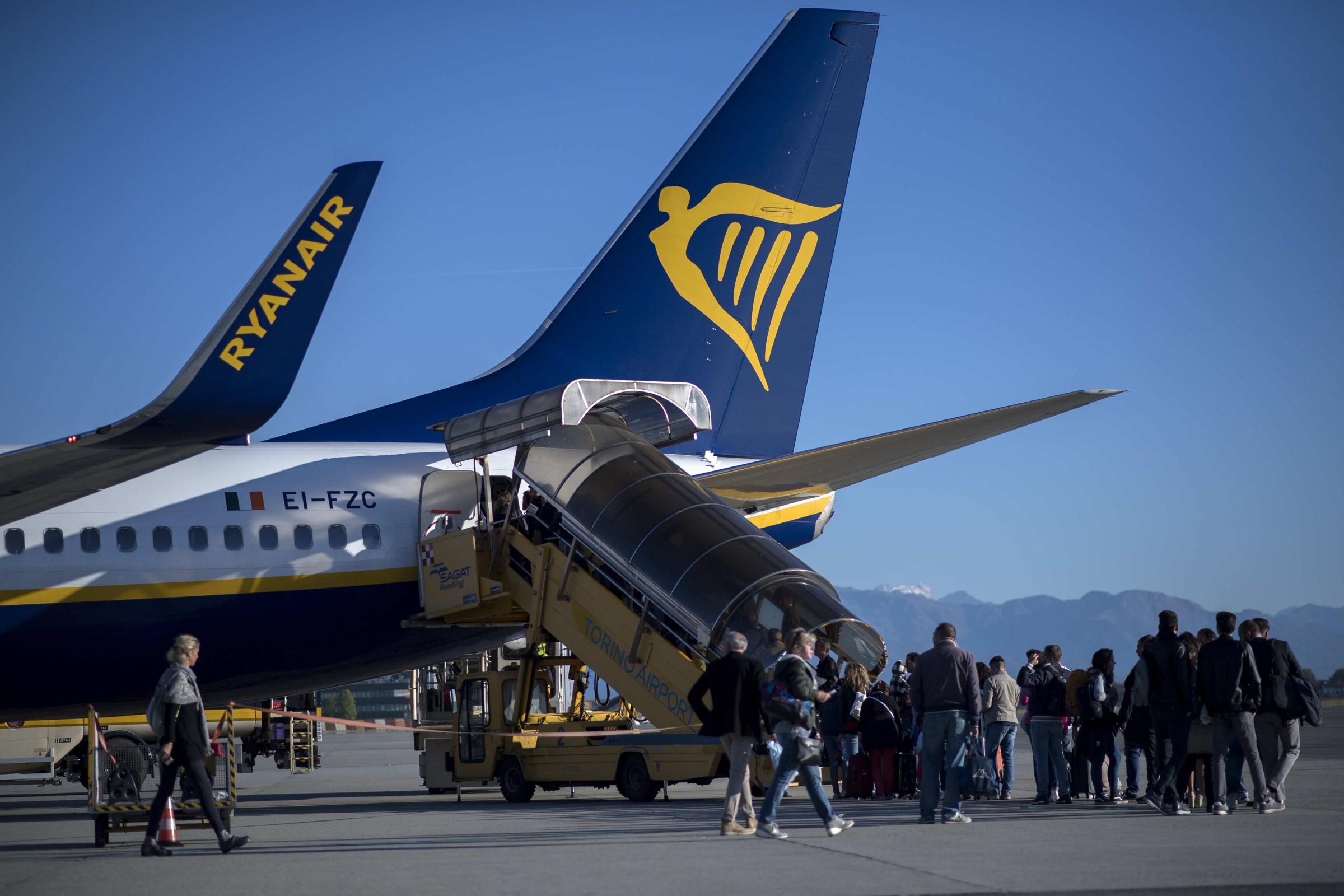 Anziana parte da Palermo in aereo per raggiungere Bologna, ma finisce in Polonia