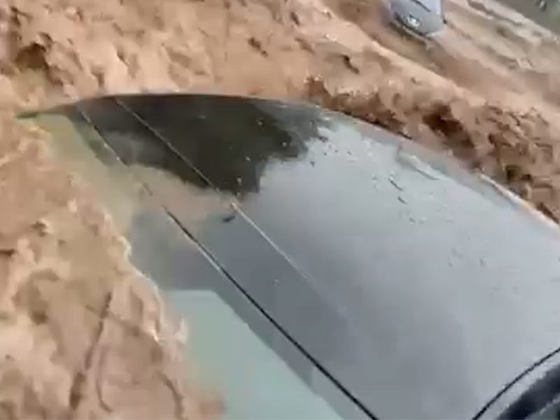 Maltempo in Sicilia: alluvione nel Catanese, un cadavere in mare. Paura a Pantelleria