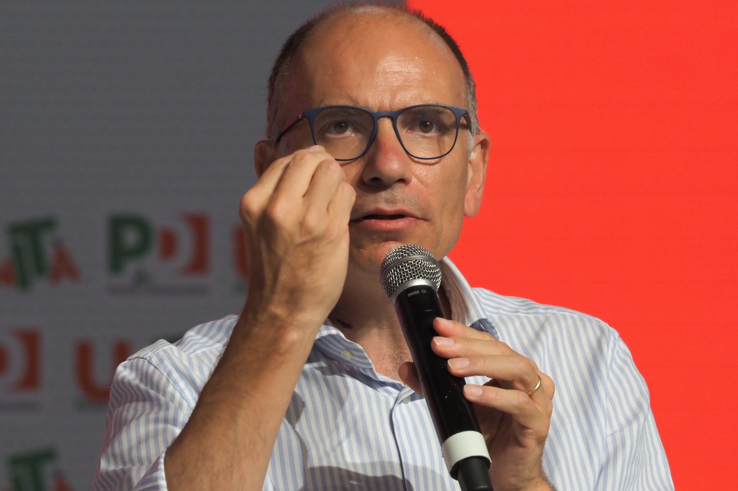 Letta dice che il tampone gratis per chi non si vaccina è come il condono per chi non paga le tasse