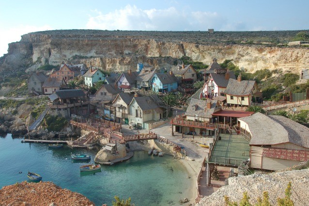 Dal Popeye Village al Far West: i 10 parchi a tema più incredibili e poco conosciuti