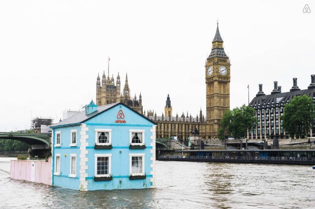 Airbnb: vivere Londra da una casa galleggiante