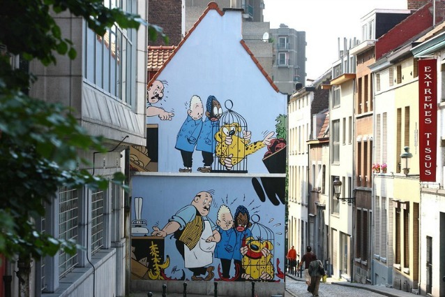 Bruxelles: la Via dei Fumetti inonda la città di colori