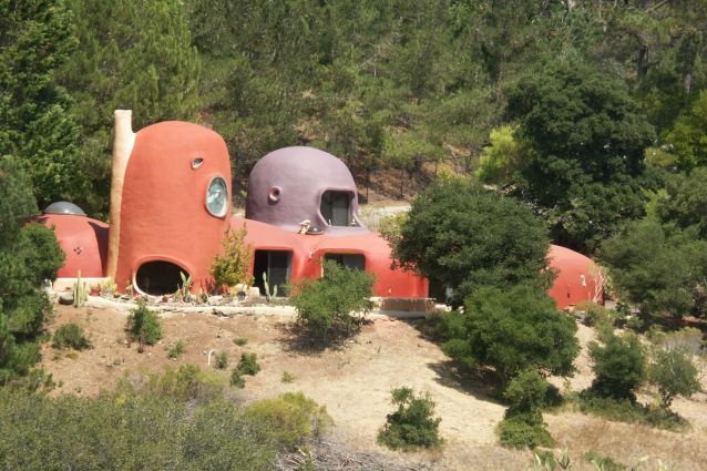 La vera casa dei Flintstones esiste: ecco dove si trova