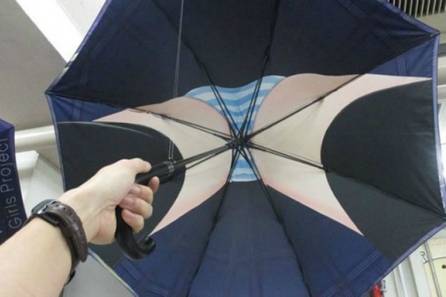 Un-burera: ecco la nuova mania per ombrelli che spopola in Giappone