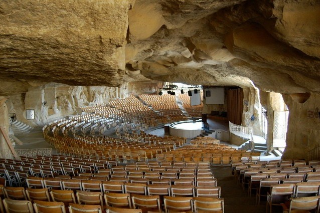 Le chiese nella roccia: al Cairo 7 incredibili costruzioni scavate nelle montagne