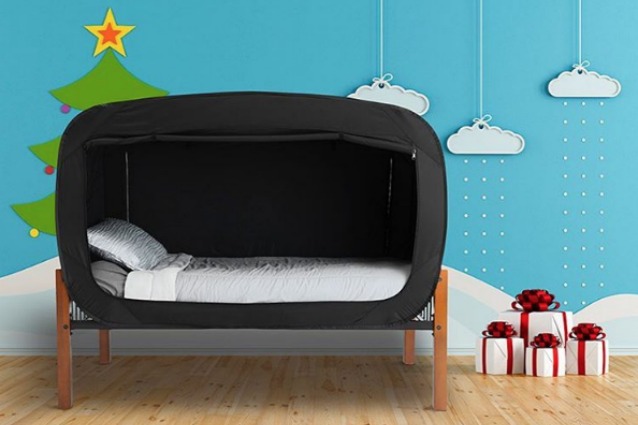 The Bed Tend: il letto che si trasforma in una fortezza è l'ideale per chi soffre d'ansia