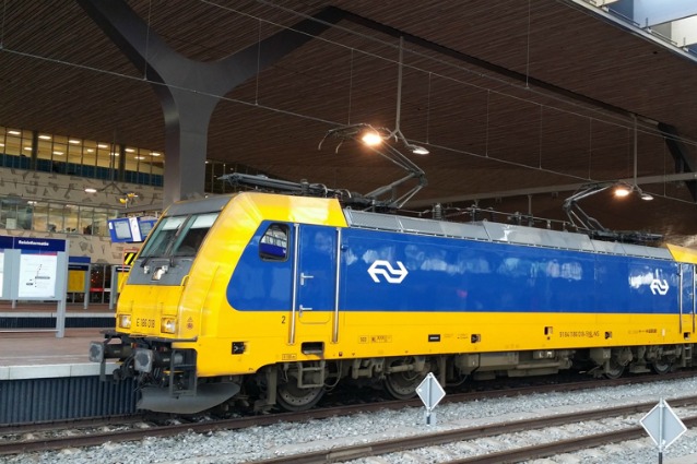 Olanda, arriva il primo treno al mondo che funziona ad energia eolica