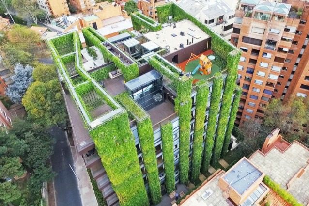 Bogotà supera milano: ecco il giardino verticale più grande del mondo Giardino in verticale