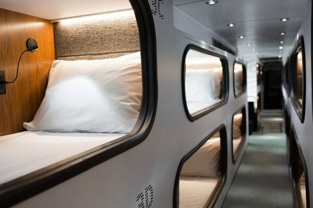 L'autobus più lussuoso al mondo: come viaggiare a 5 stelle tra San Francisco e Los Angeles