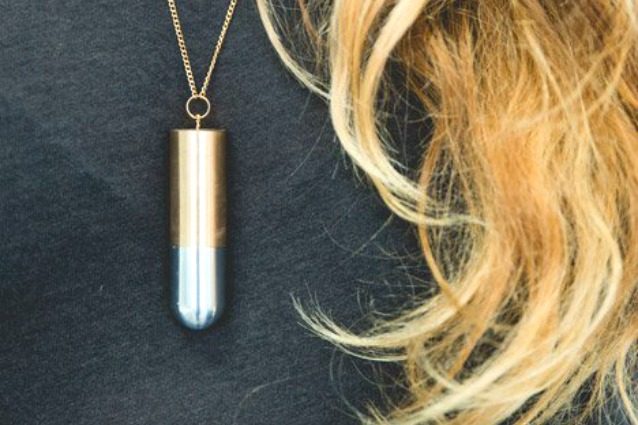 Emergency Tampon: il ciondolo che aiuta le donne nel periodo mestruale