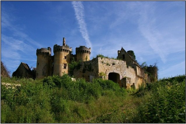 Come diventare proprietari di un castello con 50 euro