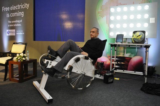 Hans free electric, la bici che dà 24 ore di energia alla casa con 1 ... Energia elettrica casa