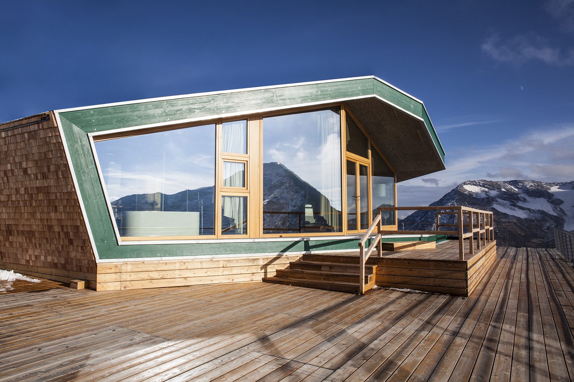 Apre Chalet Levissima 3000, il rifugio per dormire sotto le stelle a