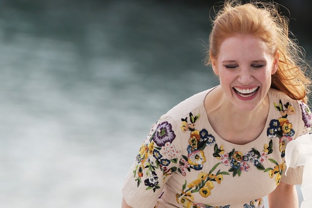 Sorridere 20 minuti al giorno migliora la salute: ecco lo "yoga della risata"
