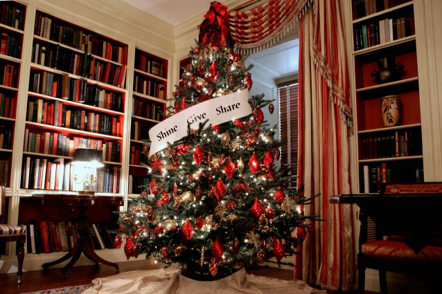 Albero di natale 2014: idee originali e decorazioni fai da te (foto) Decorare l albero di natale modo originale