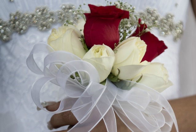 WATERBELINE Elegante Bouquet Da Sposa E Damigella D'onore Artificiale Arance Bianca Rosa Champagne Per La Decorazione Della Cerimonia