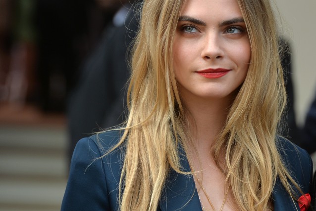 Cara Delevingne dice addio al mondo della moda: "Ero arrivata ad odiare il mio corpo"