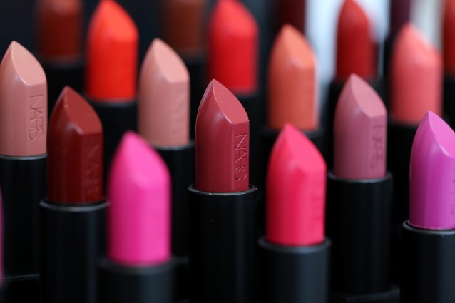 Oroscopo: il rossetto perfetto per ogni segno zodiacale (FOTO)